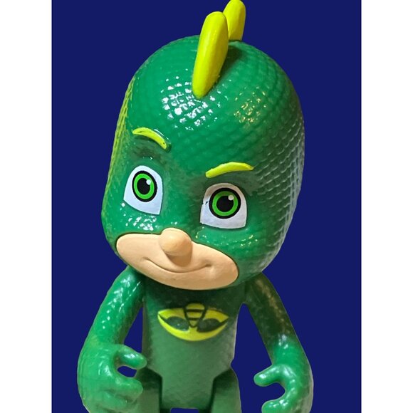 PJ Masks Gekko Mobile Speed Booster Playset Vehicle Figure - Picture 7 of 10